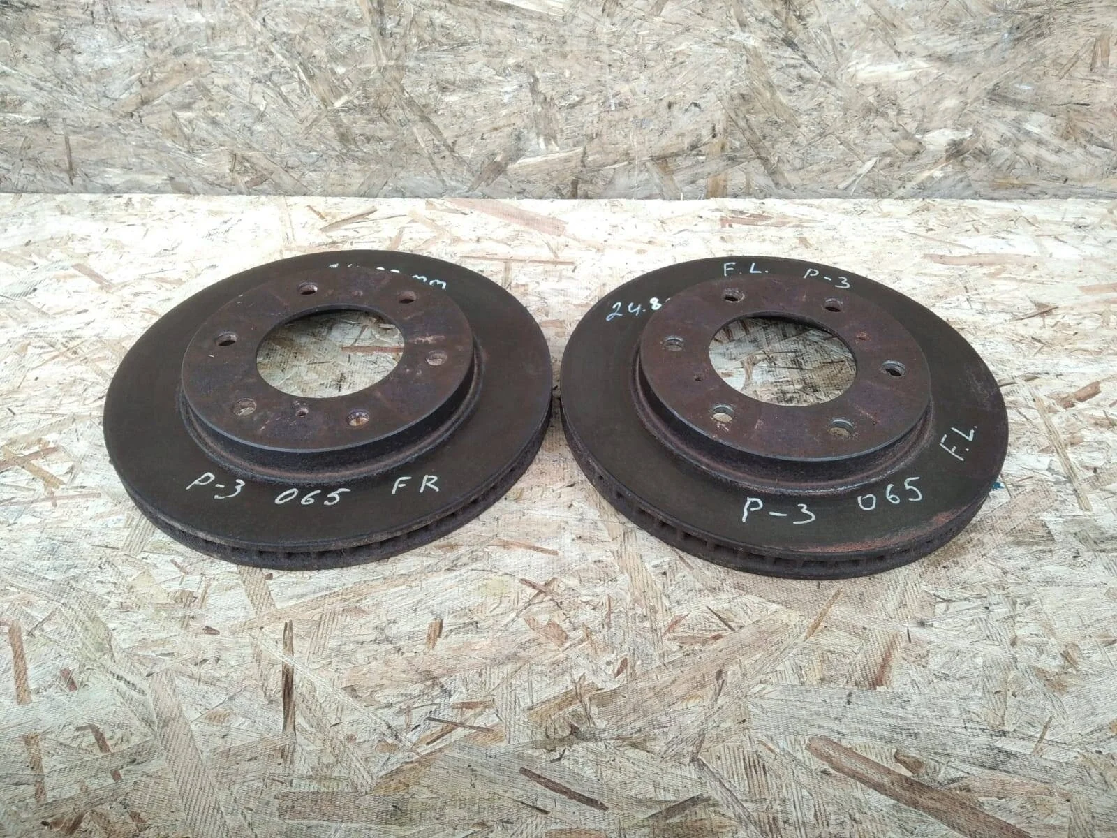 Диск тормозной Mitsubishi Pajero 4 перед к-т