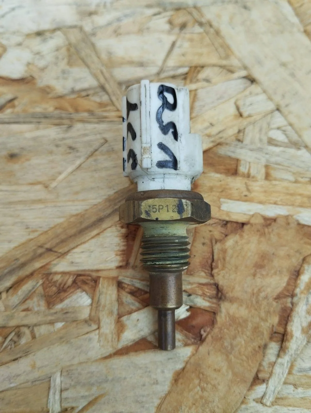 Датчик температуры ДВС Camry V50 2ARFE