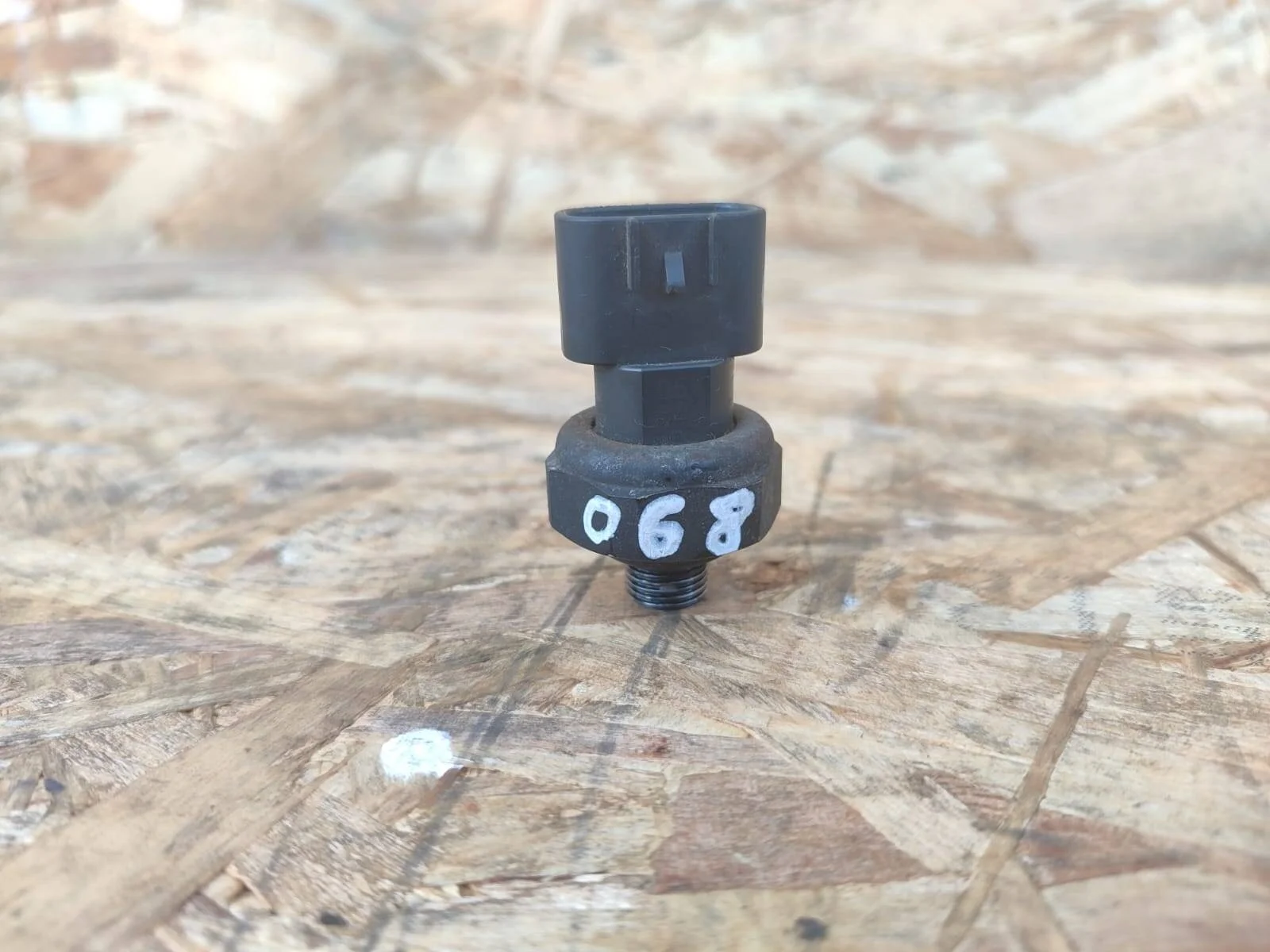 Датчик давления кондиционера Toyota Camry V40