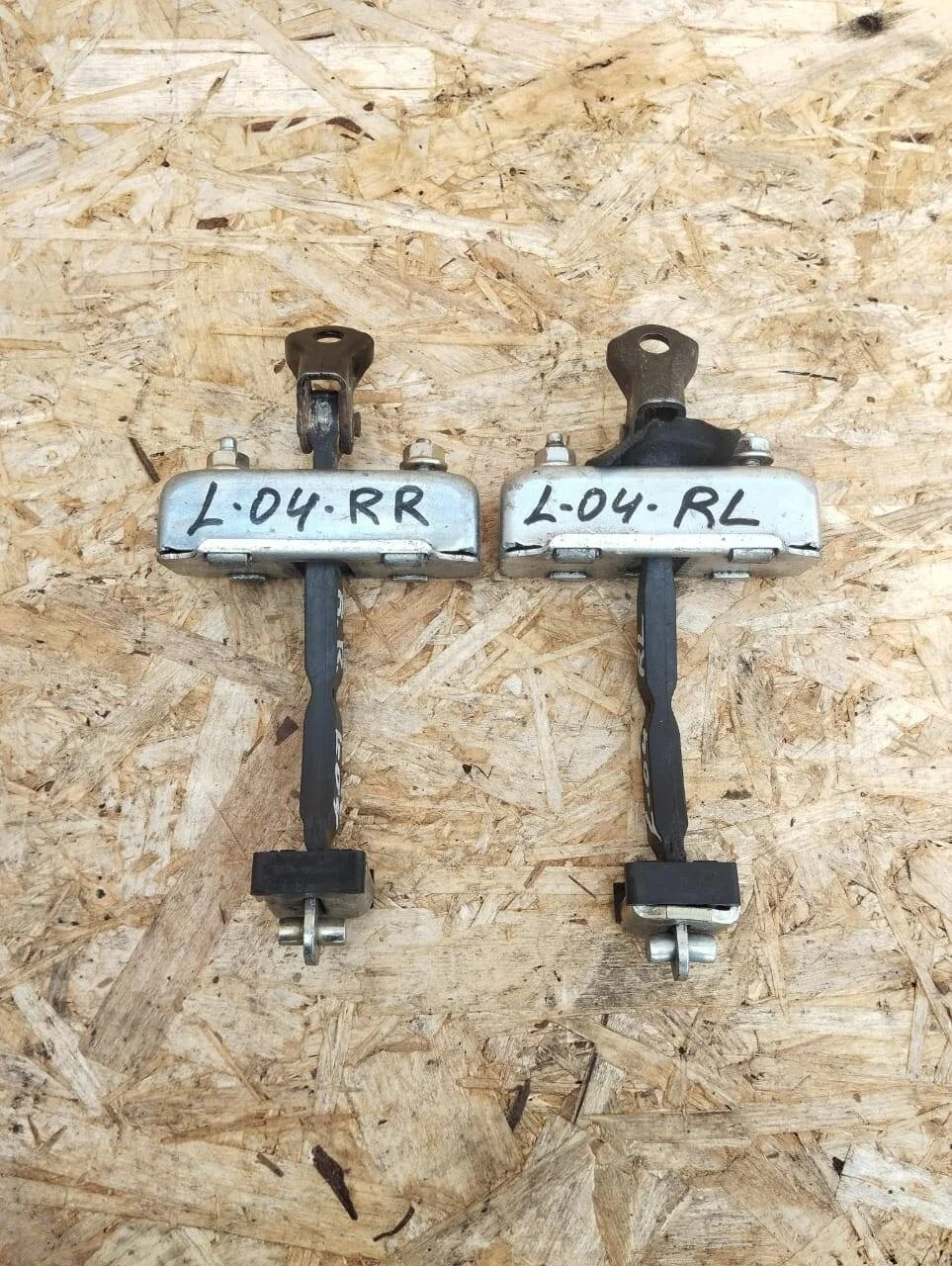 Ограничитель двери Toyota Land Cruiser Prado 120 з