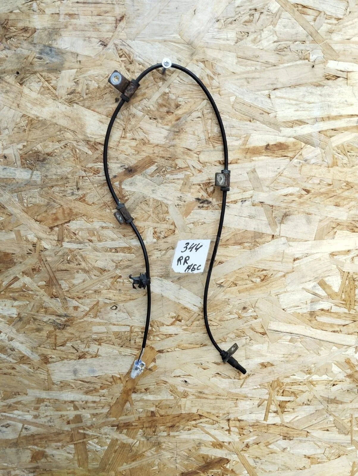 Датчик АБС Suzuki Grand Vitara задний правый