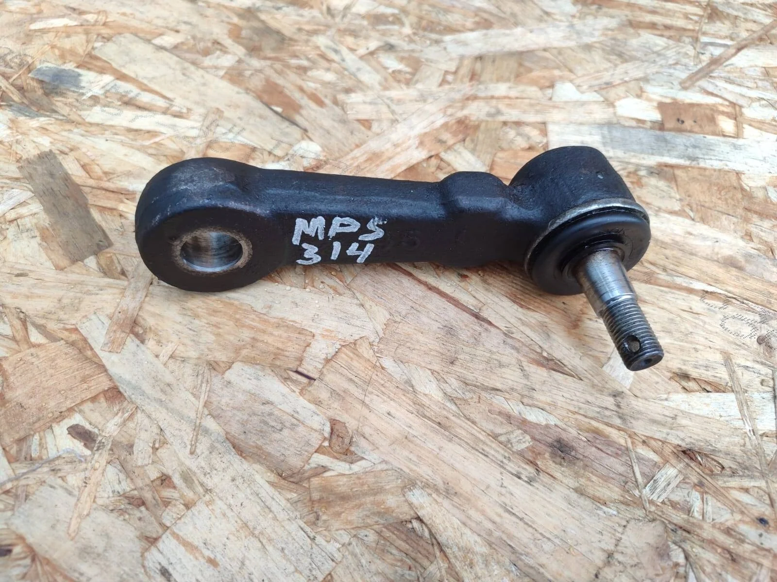 Сошка рулевая Mitsubishi Pajero Sport K9 1998-2008гг. маятникого рычага