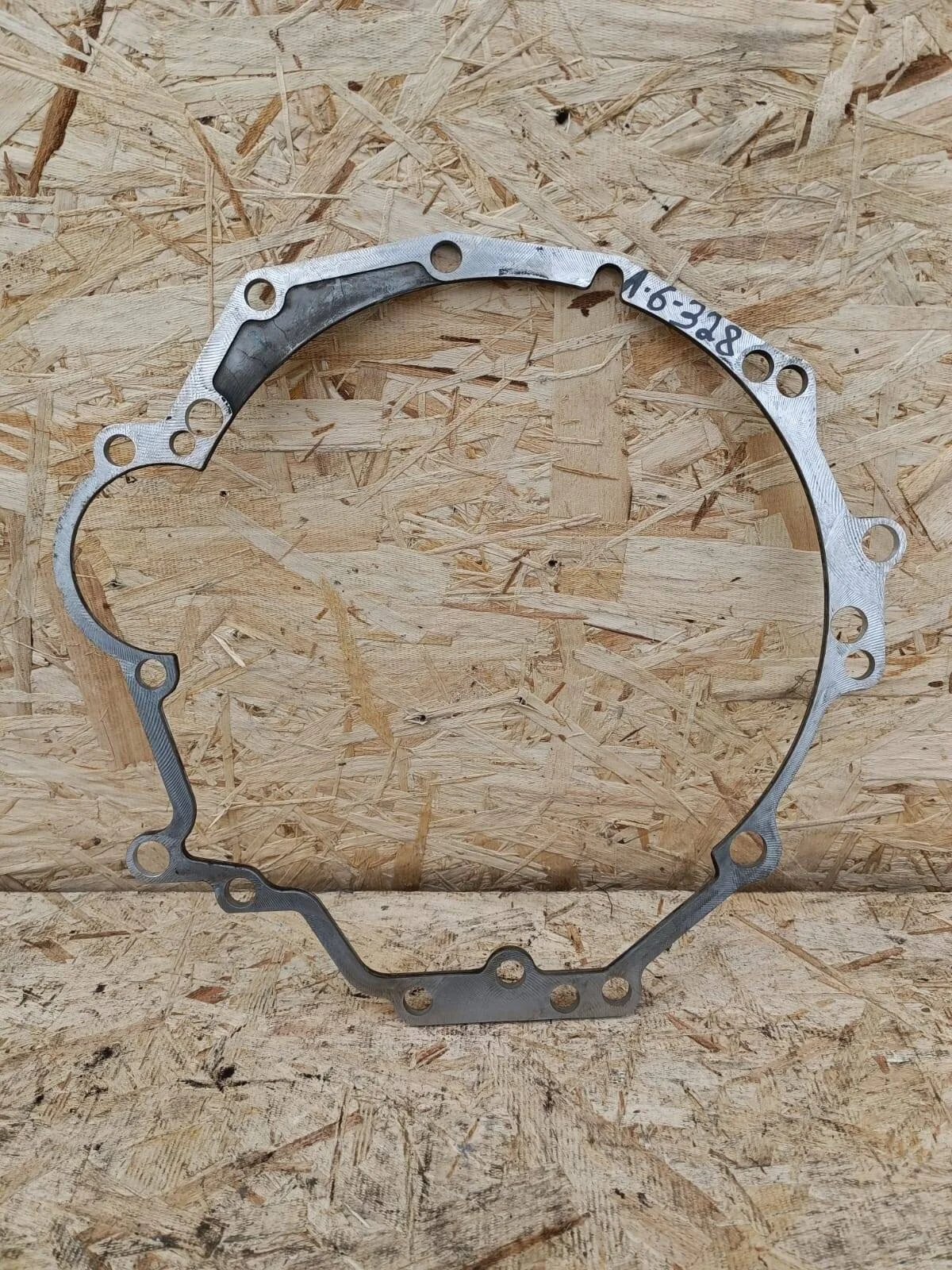 Пластина двигателя задняя Audi A6