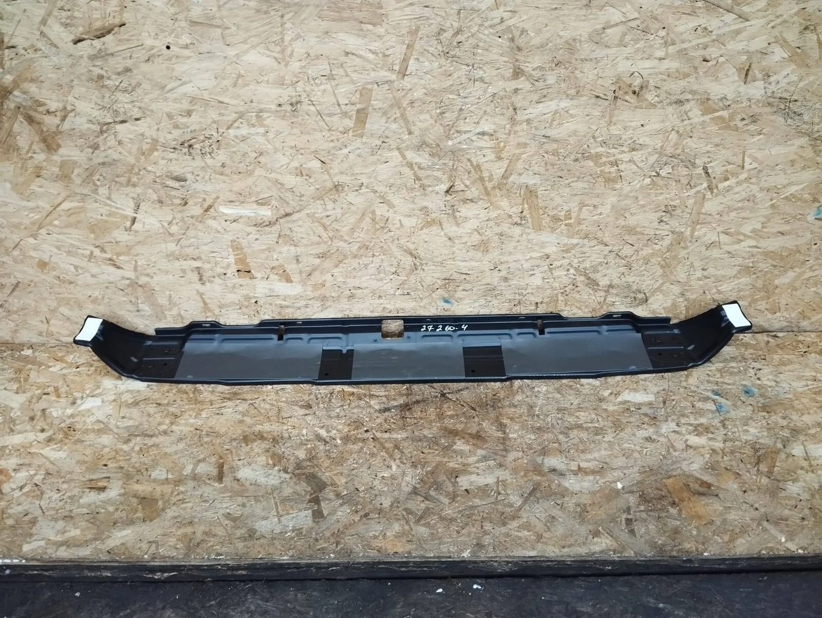 Усилитель бампера Toyota Land Cruiser 100 заднего