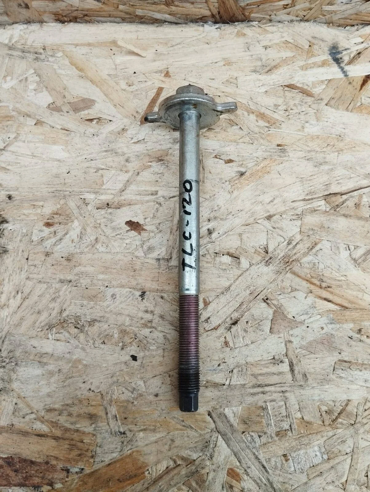 Болт рамы Toyota Land Cruiser Prado 120