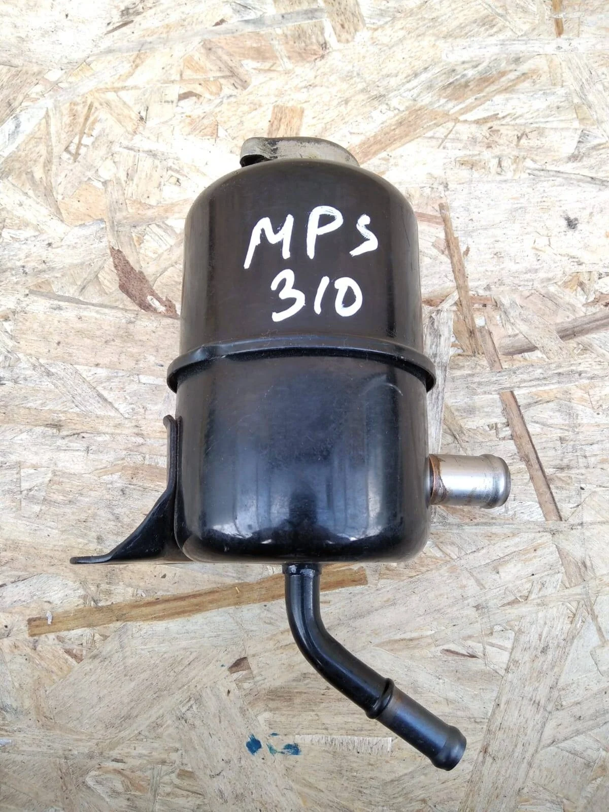 Бачок гидроусилителя Mitsubishi Pajero Sport K9 1998-2008гг.