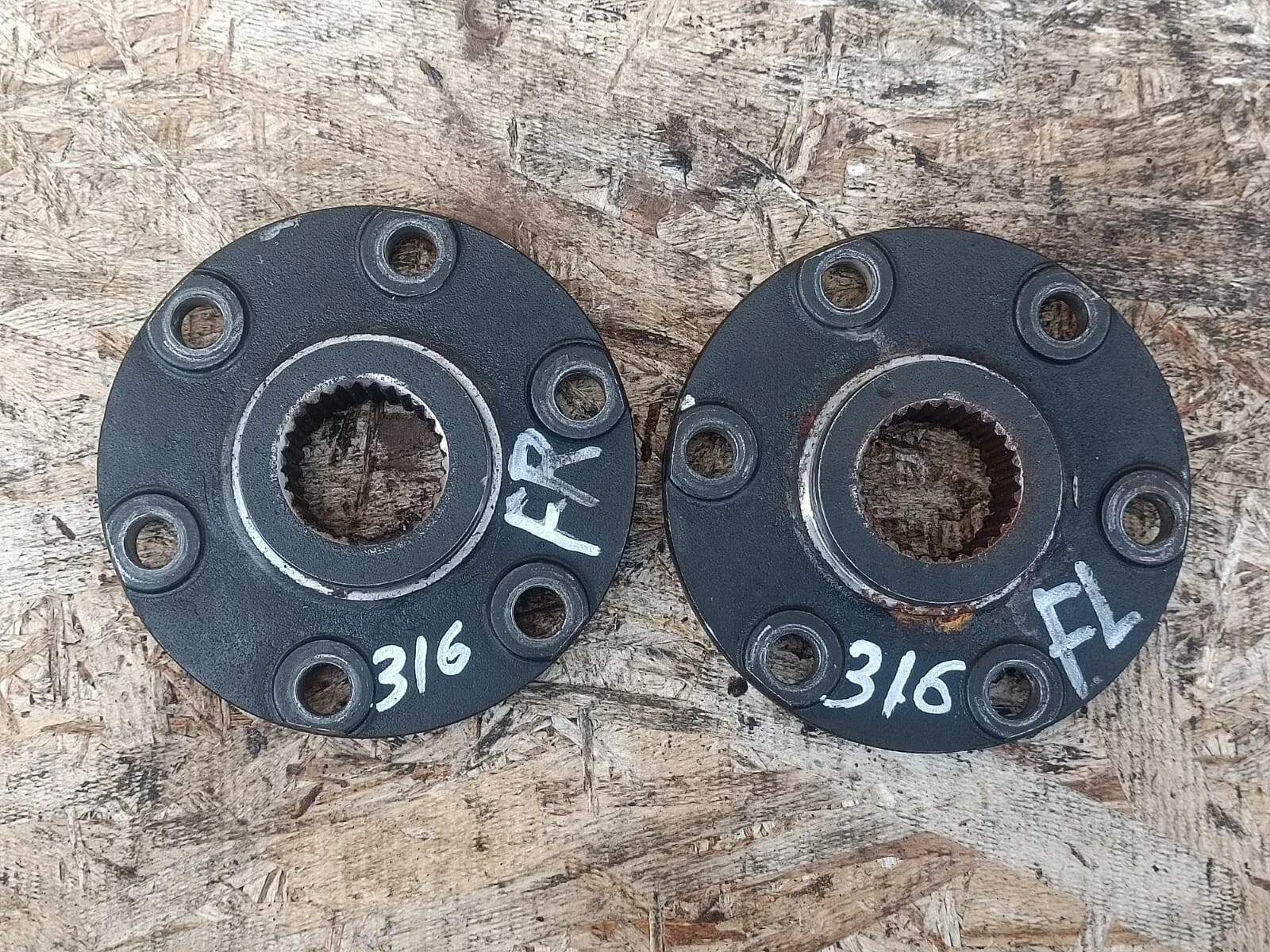 Фланец ступицы Mitsubishi Pajero Sport K9 2шт