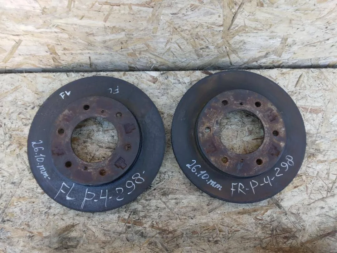 Диск тормозной Mitsubishi Pajero 4 передний комплект