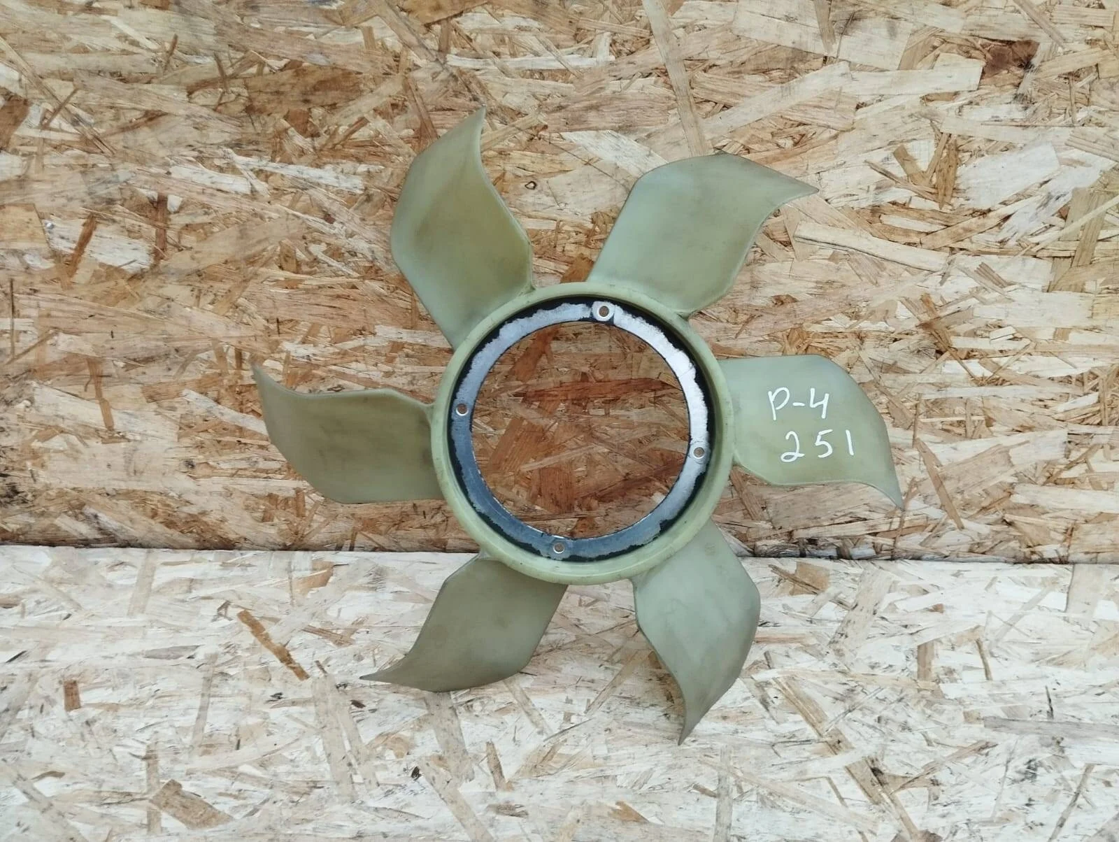 Вентилятор охлаждения Mitsubishi Pajero 4 4M41