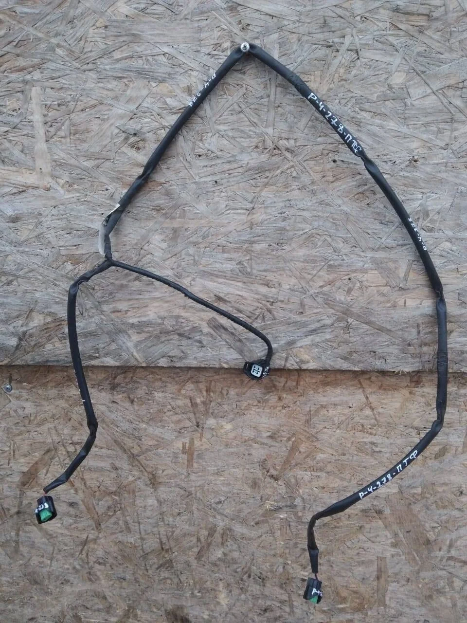 Проводка противотуманных фар Mitsubishi Pajero 4 передняя 2007-2012гг.