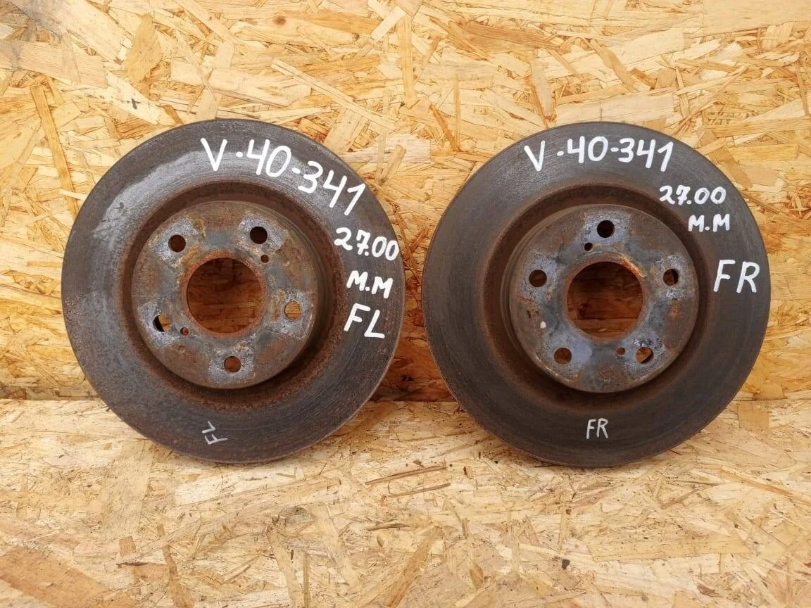 Диск тормозной Toyota Camry V40 2006-2007гг. передний комплект