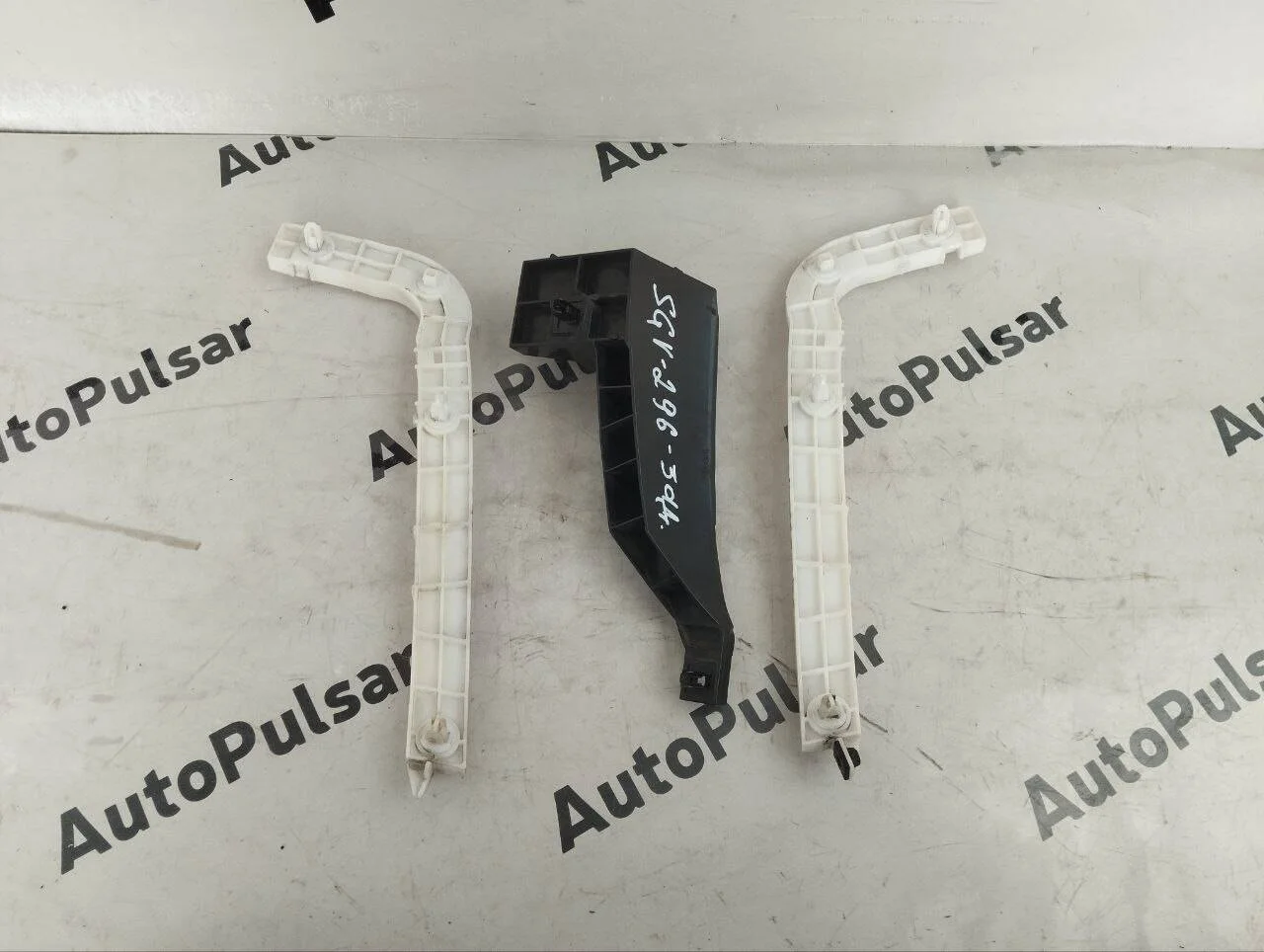 Кронштейн бампера Suzuki Grand Vitara 2005-2015гг. заднего комплект