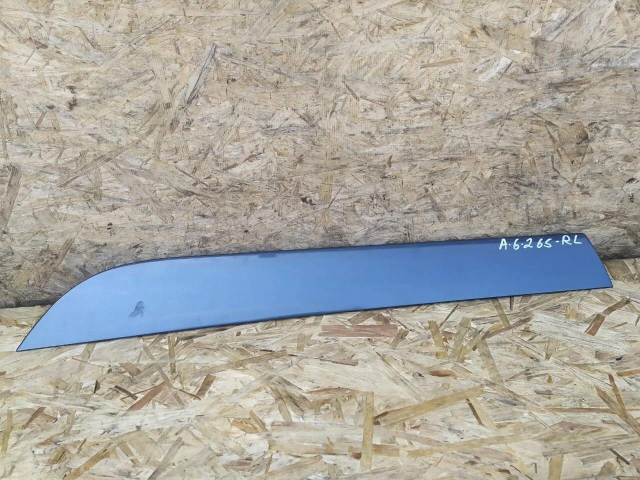 Молдинг двери Audi A6 C6 задний левый