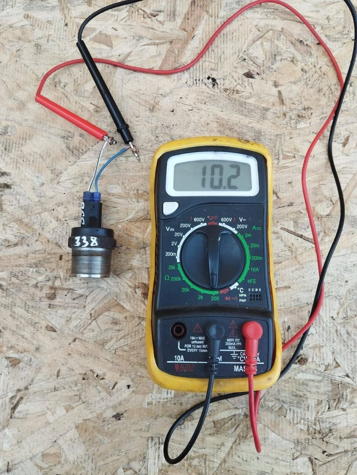 Датчик высокого давления топлива на ТНВД Audi  BDX CALA CCDA CCEA