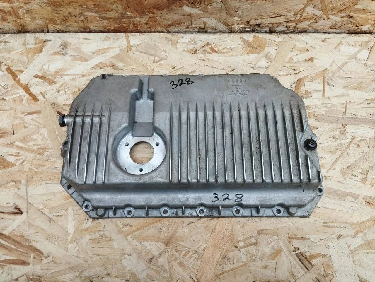 Поддон масляный двигателя Audi A6 AUK BDW BKH BYU