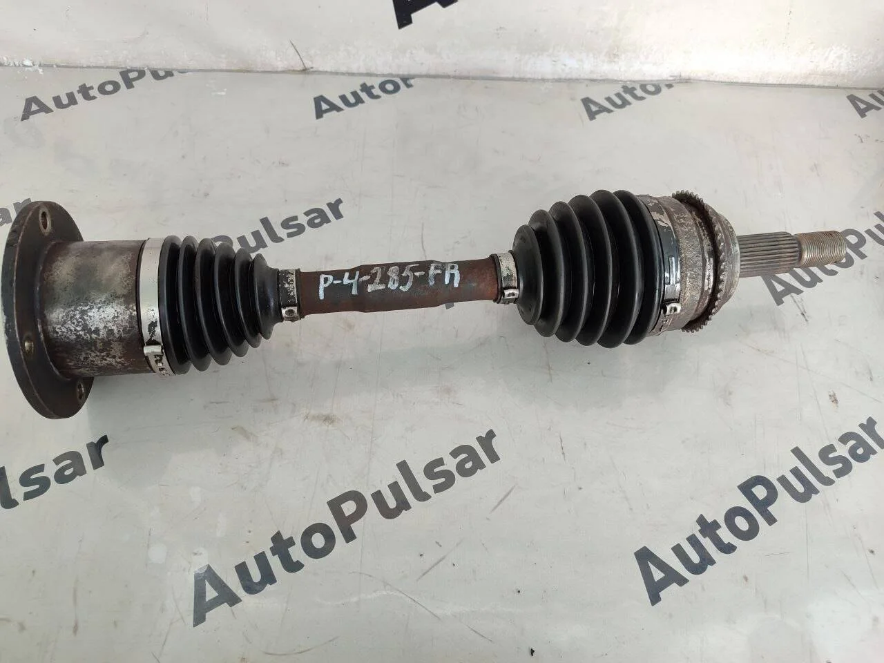 Привод Mitsubishi Pajero 4 передний правый 3,8