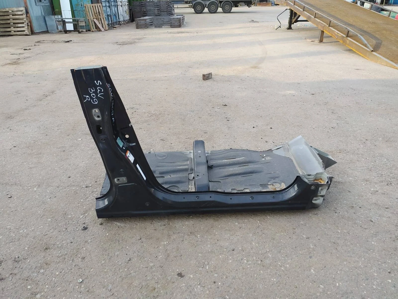 Порог Suzuki Grand Vitara 2005-2015гг. правый Левого НЕТ