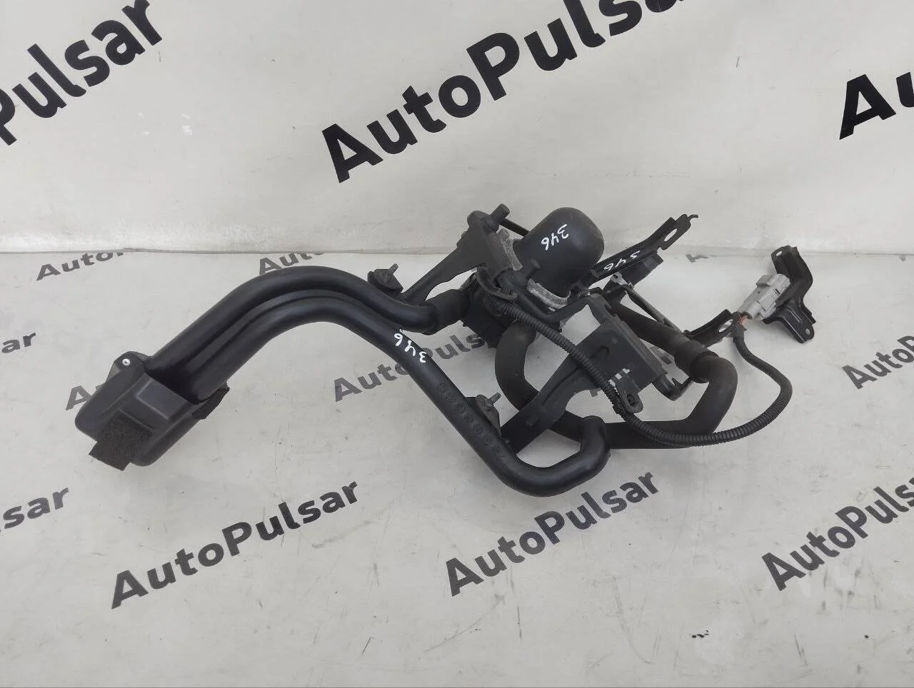 Насос воздушный Toyota Land Cruiser 200 17600-0C010 оригинал в сборе пробег 56000км