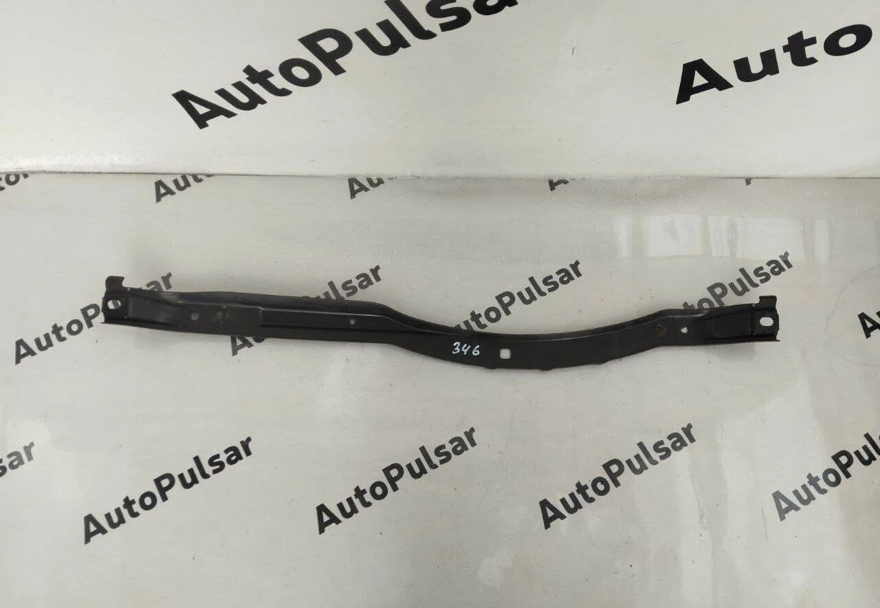 Усилитель бампера Toyota Land Cruiser 200 2008-2021гг. задний Оригинал