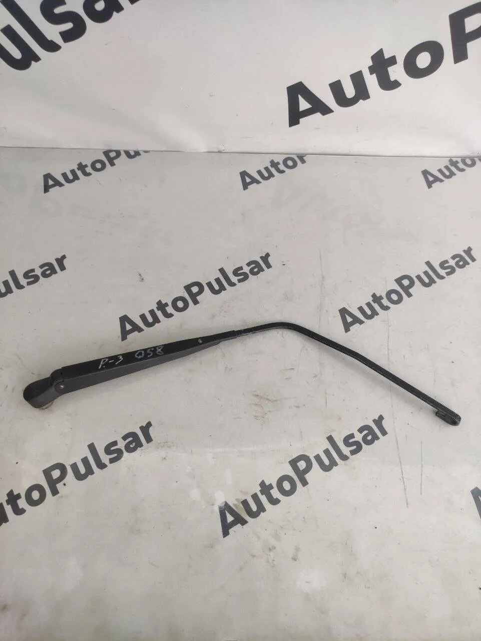 Рычаг стеклоочистителя Mitsubishi Pajero 3 задний