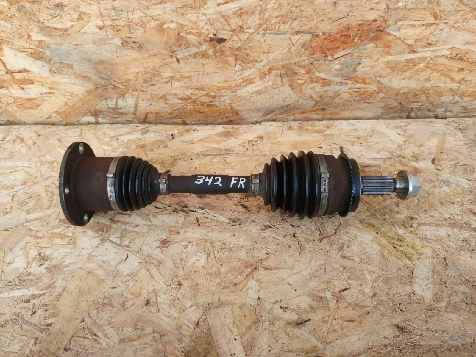 Привод Mitsubishi Pajero 4 передний правый 3.0 Оригинал