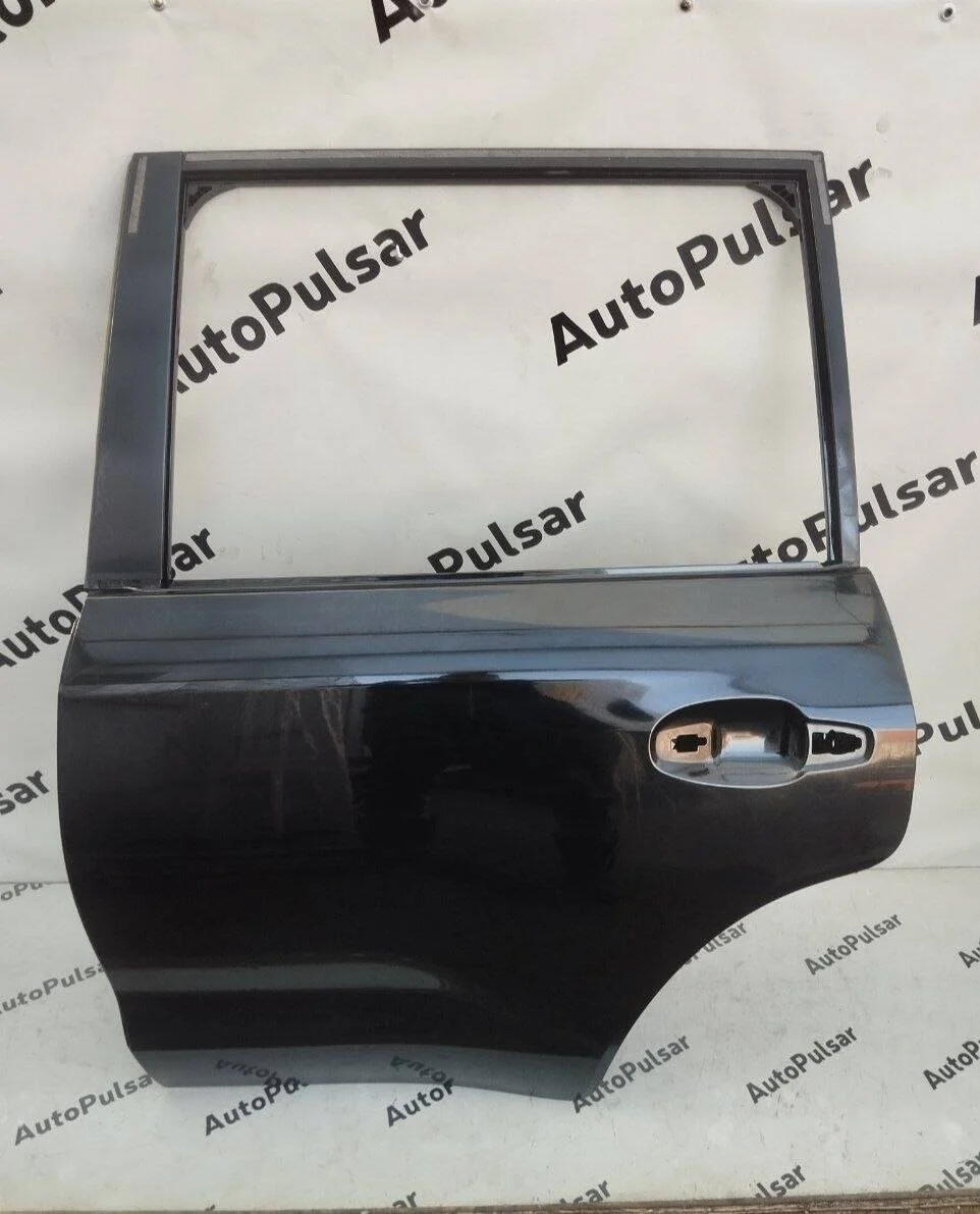 Дверь Toyota Land Cruiser 200 2008-2011гг. задняя левая цвет черный 202 оригинал