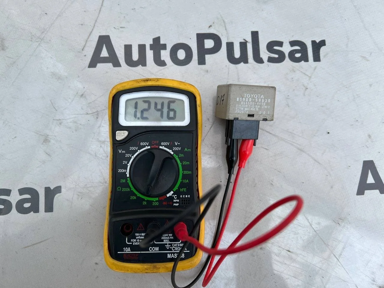 Реле указателей поворота Toyota Land Cruiser Prado 120