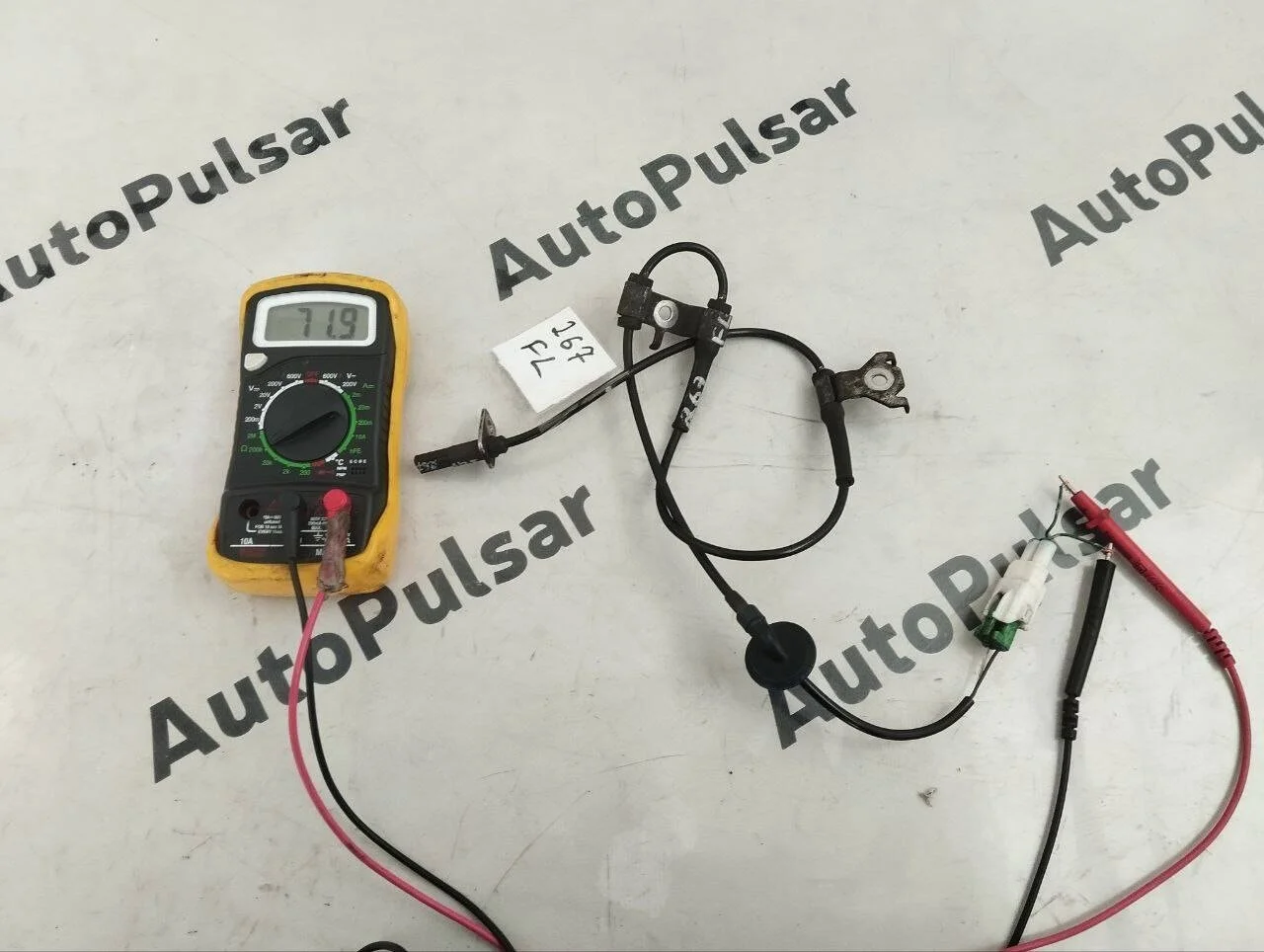 Датчик АБС Suzuki Grand Vitara 2005-2015гг. передний левый Оригинал