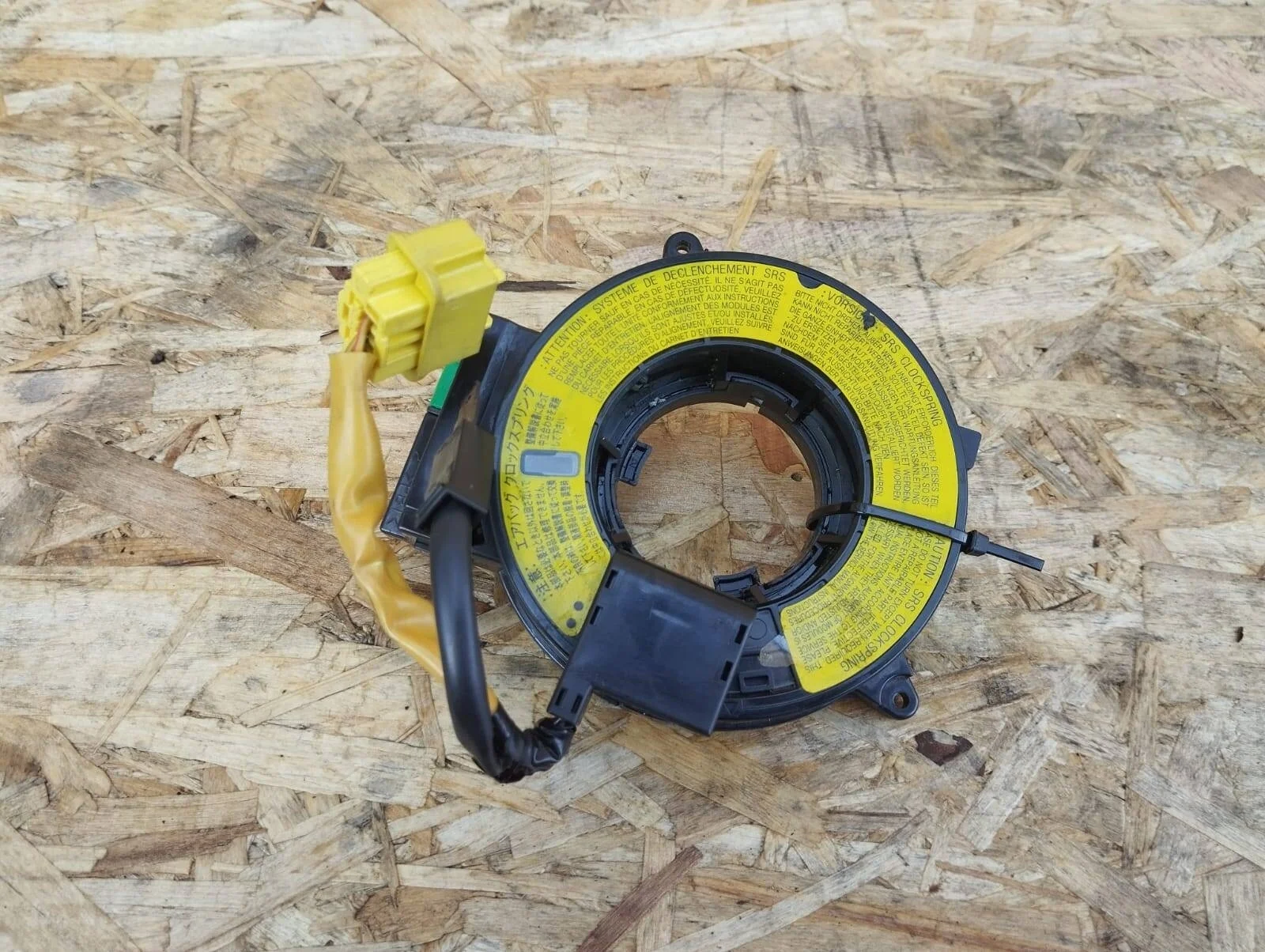 Шлейф рулевой Mitsubishi Pajero 4