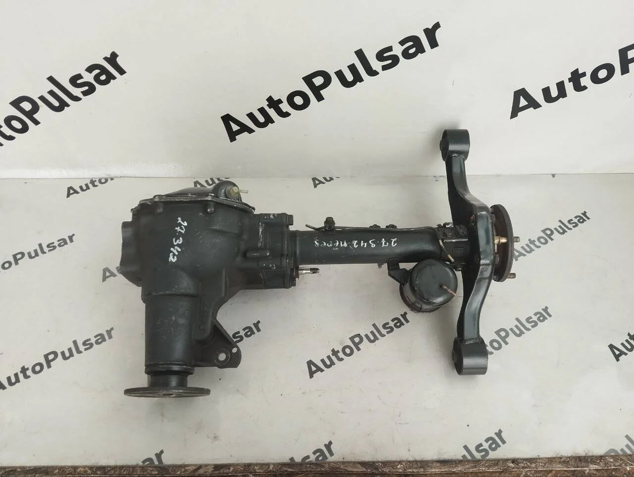 Редуктор Mitsubishi Pajero 4 6G72 передний