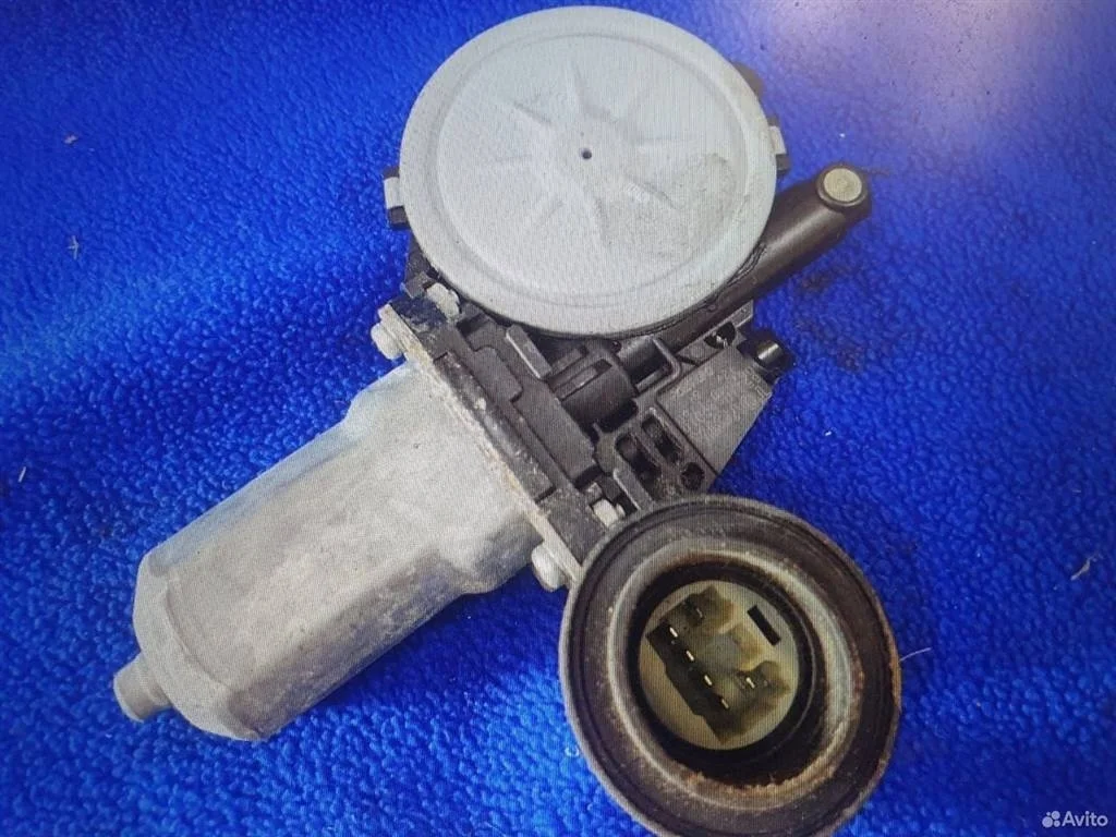 Мотор стеклоподъемника Lexus IS II (2005—2008)