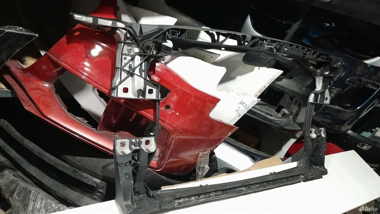 Панель радиатора(телевизор) на ауди а4 б9 2015-25