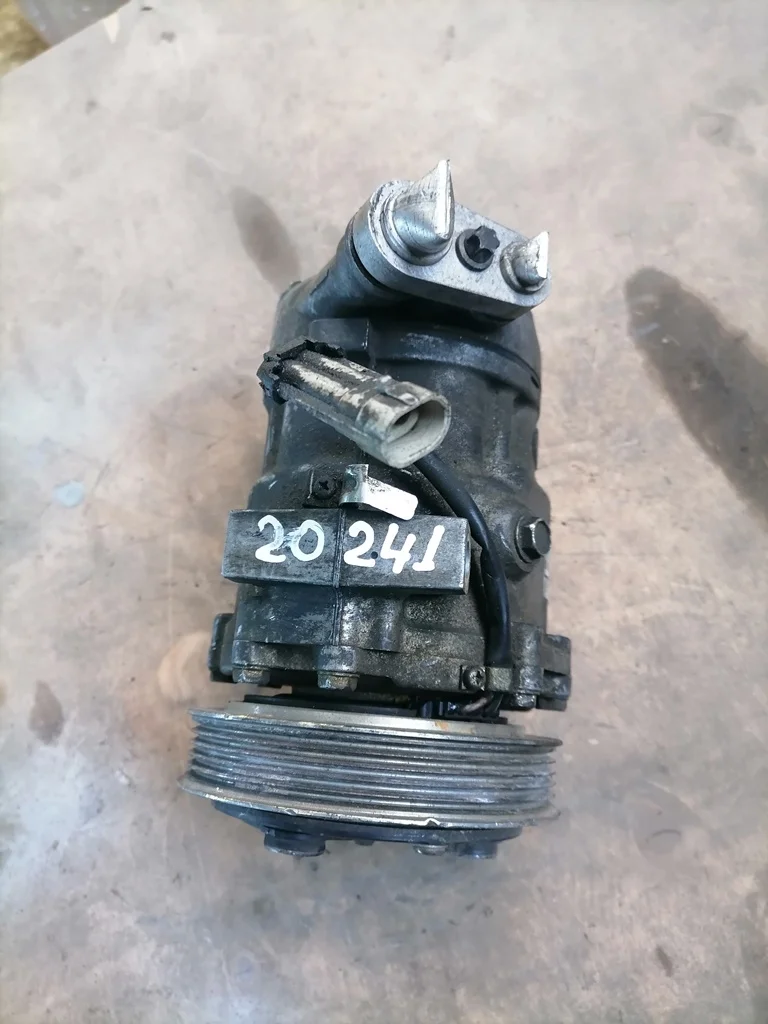 (20241) Компрессор кондиционера Opel Corsa C 2002 1,2 i 24461719