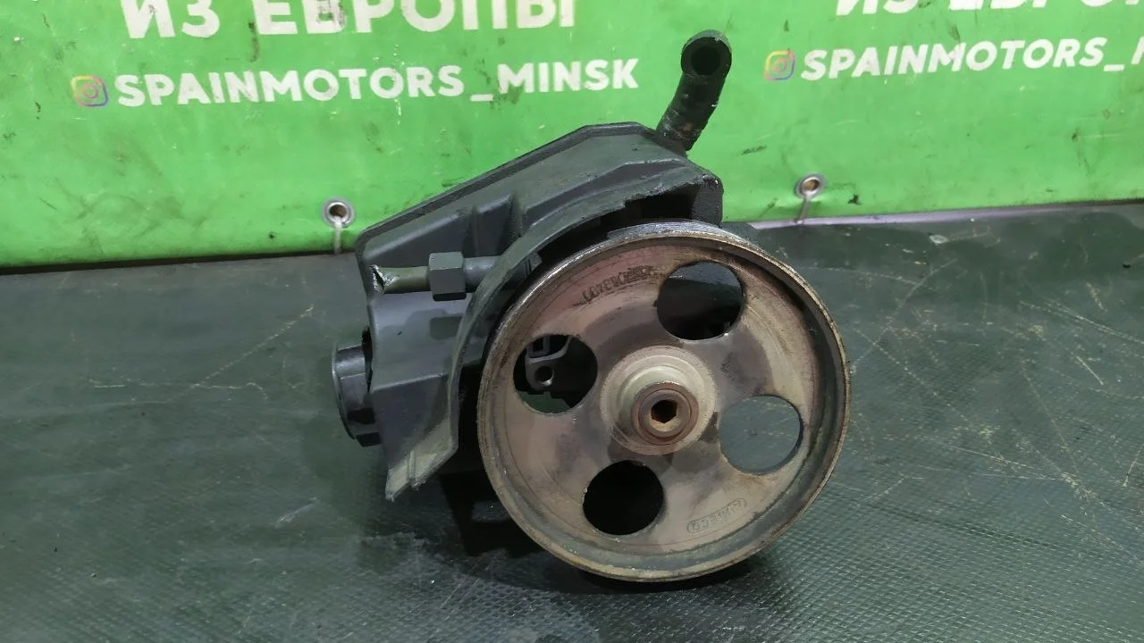(40792) Насос гидроусилителя руля Peugeot 306 1998 i 9641267380