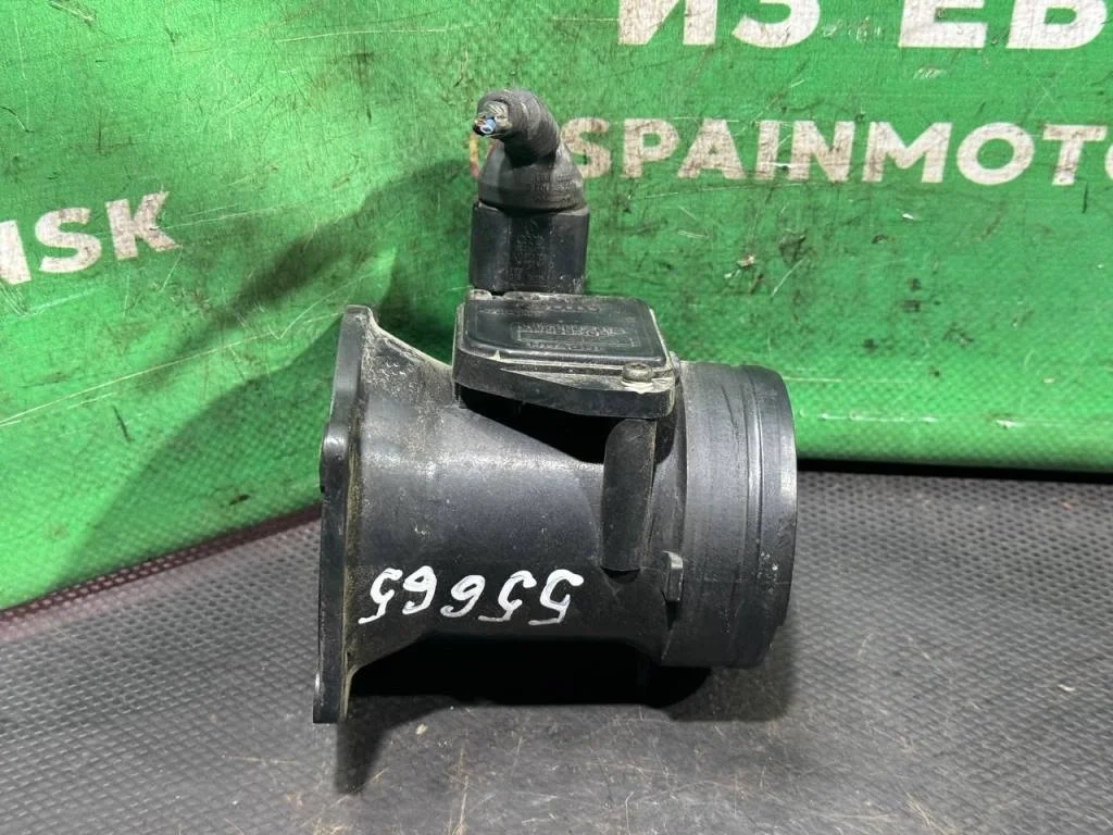 (55665) Расходомер воздуха Volkswagen Passat B5 1998 i 06A906461B
