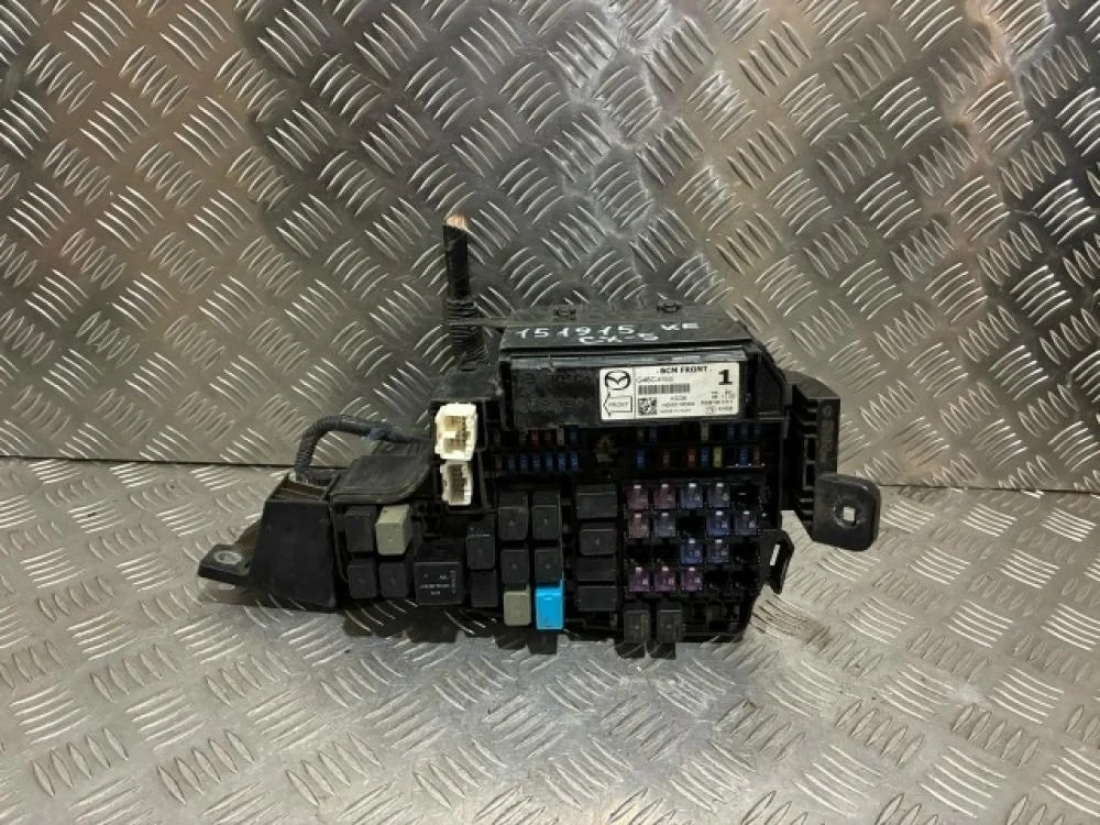 Блок предохранителей для Mazda CX-5 KE 2011-2017