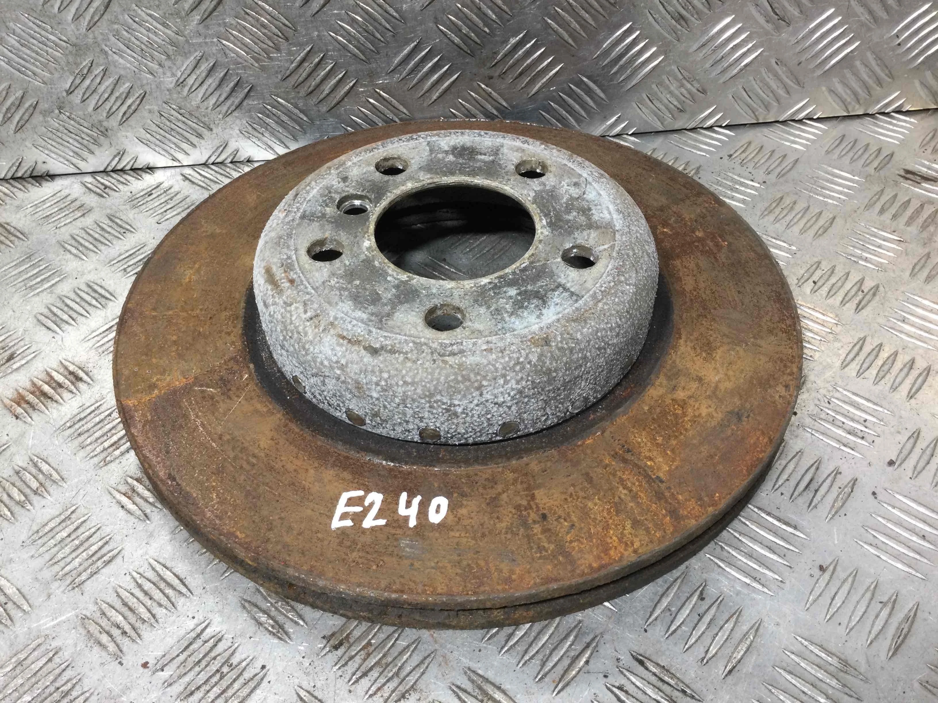 Диск тормозной передний BMW 5-Series F10/F11/GT F07 (2009-2013) дизель 2.0 TD Механика Универсал