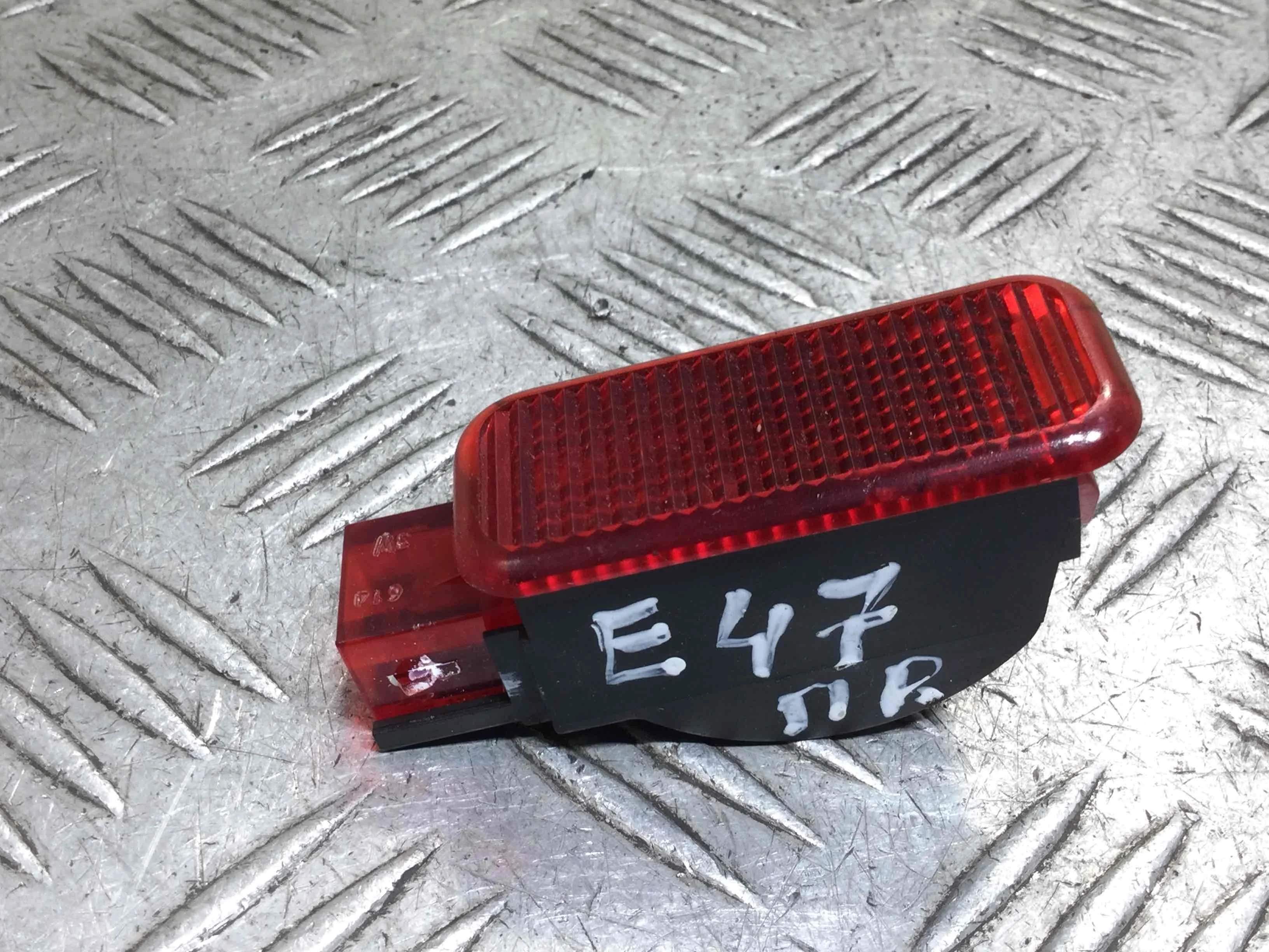 Фонарь салона (плафон) Audi A3 8P/8PA [рестайлинг] (2004-2008) бензин 2.0 FSI Механика 5-дв, х/б