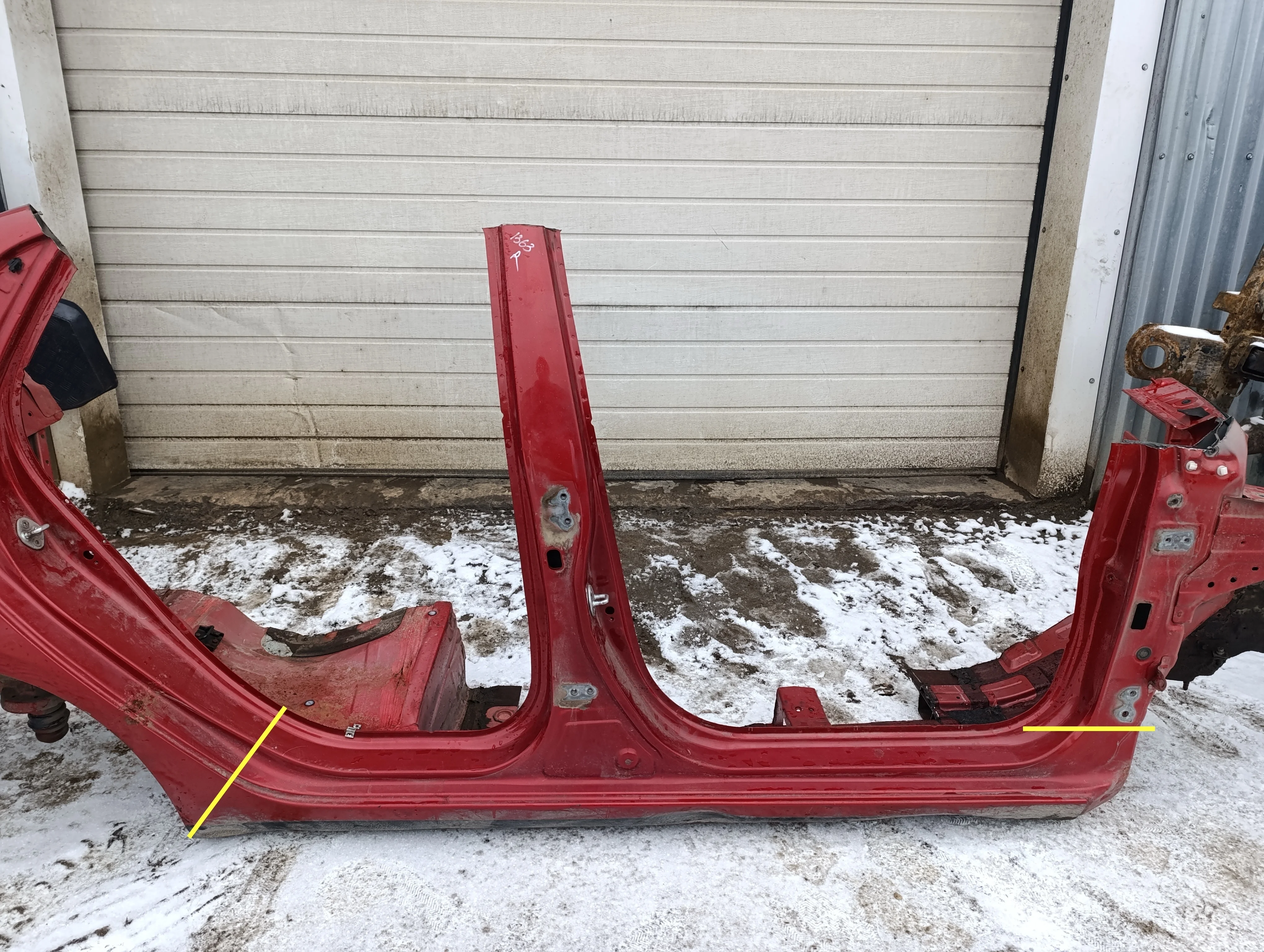 Порог со стойкой правый RIO 2011-2017