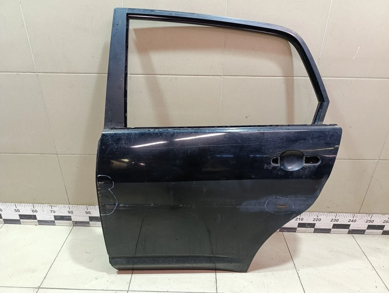 Дверь задняя левая Tiida (C11) 2007-2014