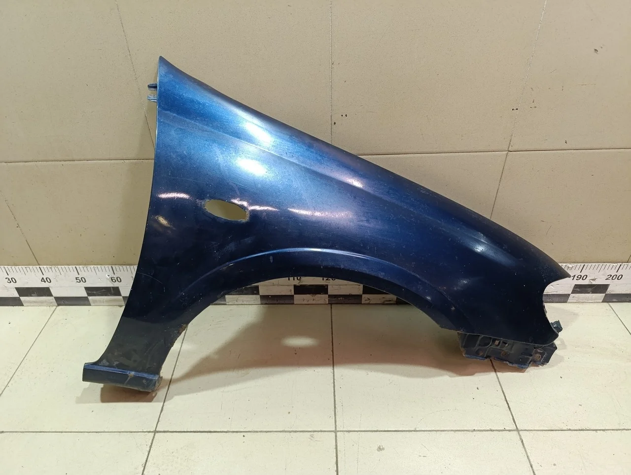 Крыло переднее правое Almera N16 2000-2006