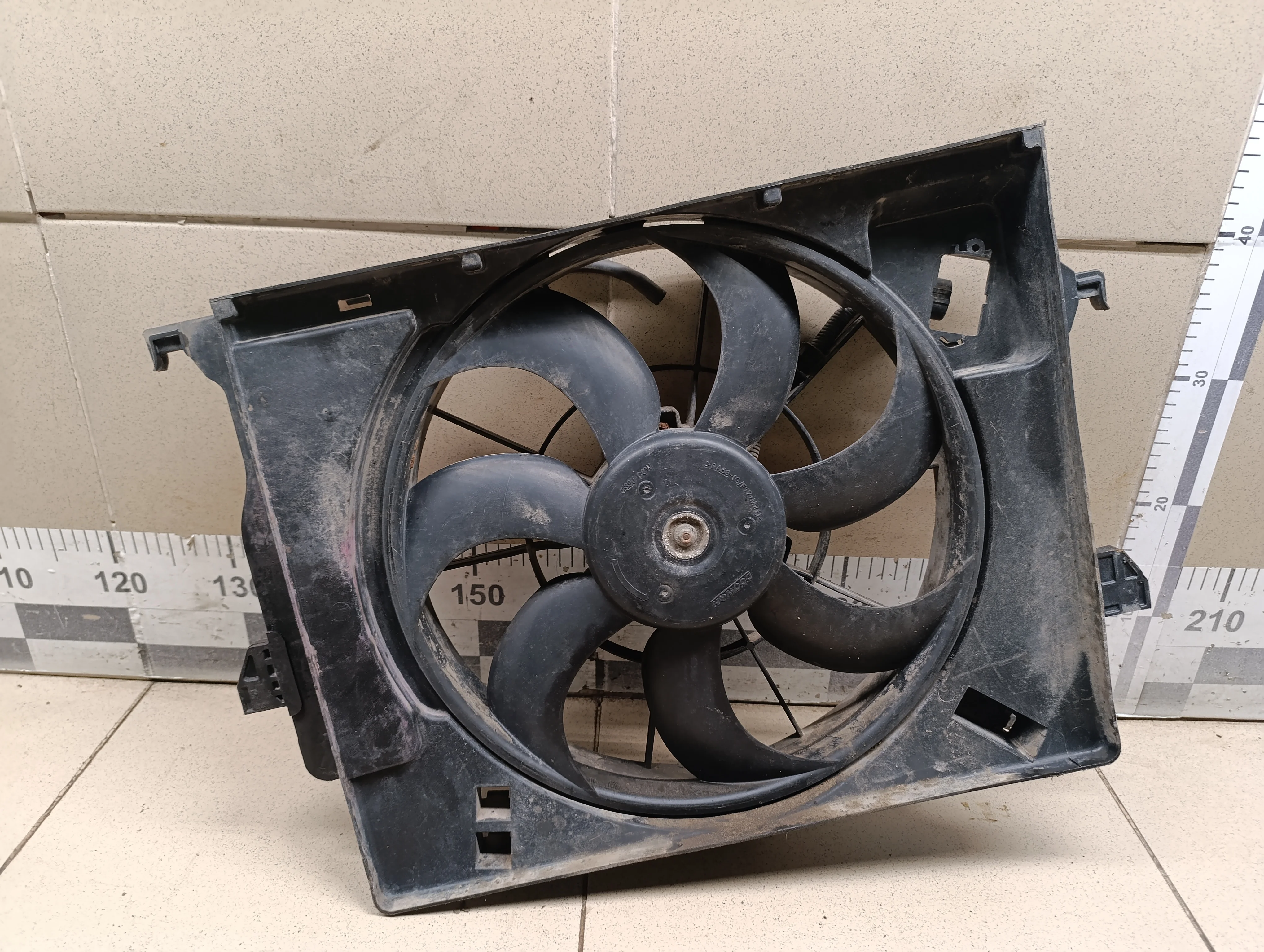 Вентилятор радиатора Solaris 2010-2017