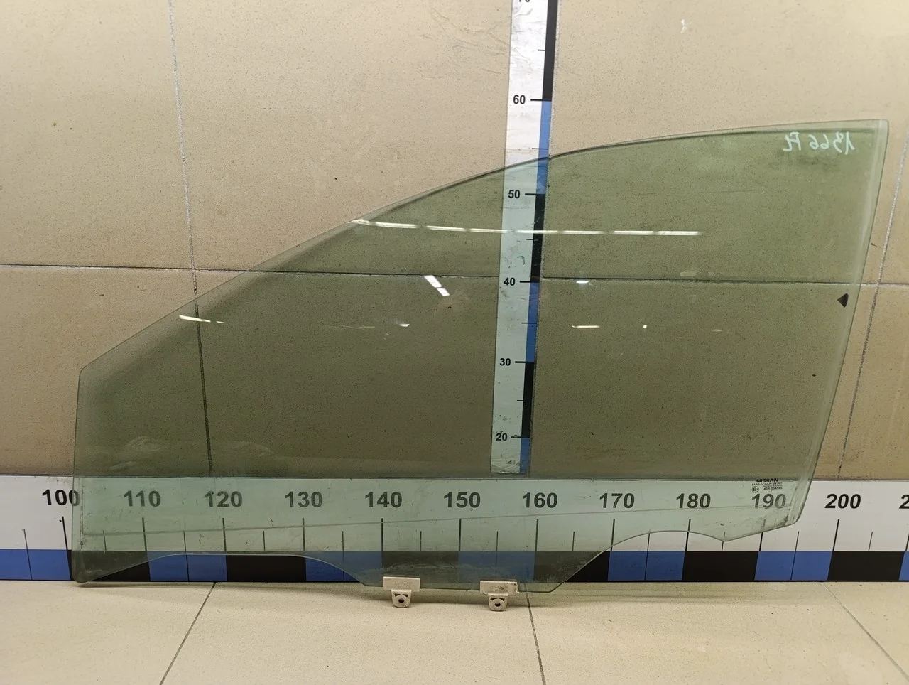 Стекло двери передней левой Tiida (C11) 2007-2014