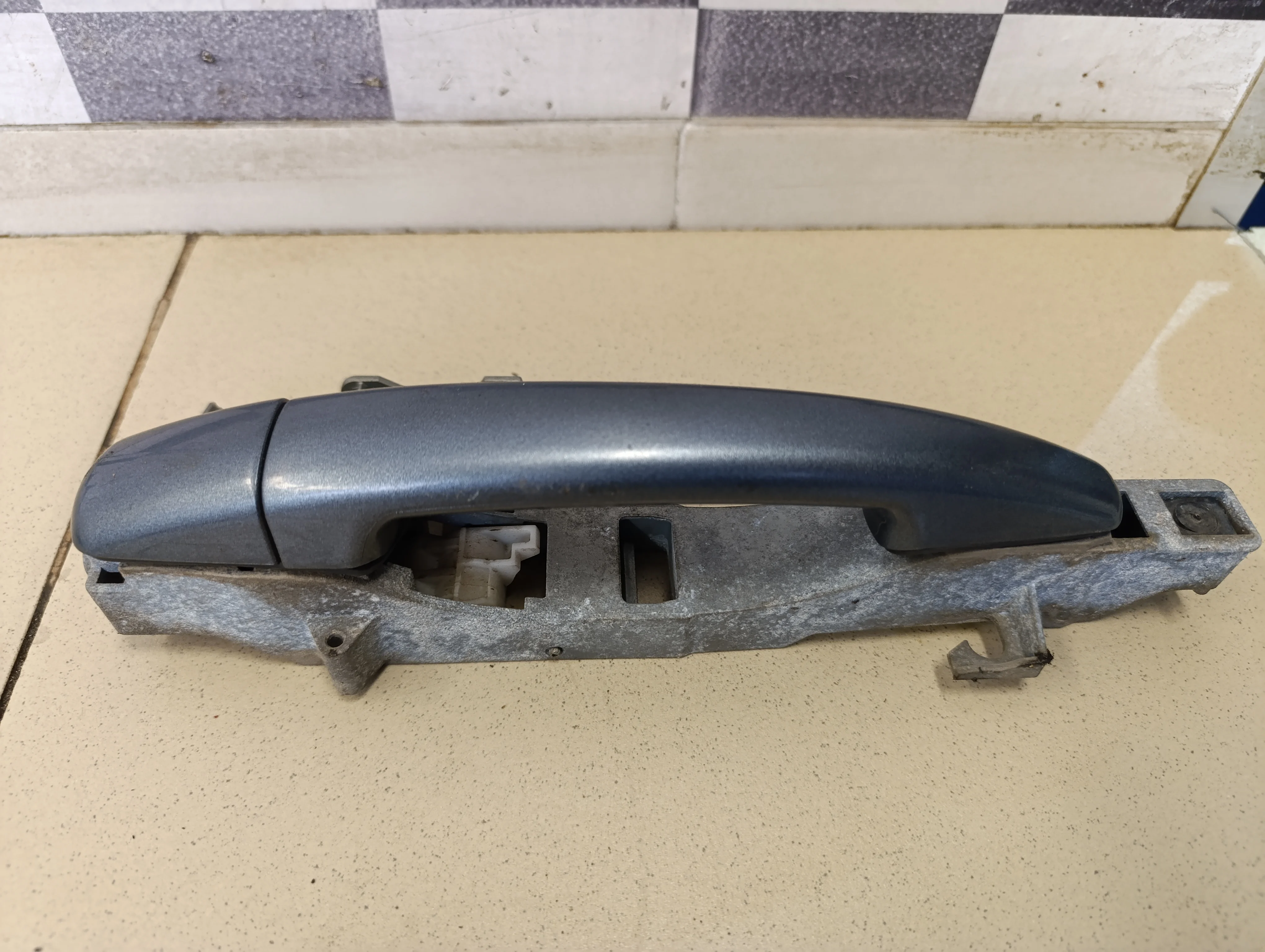 Ручка двери задней наружная правая 407 2004-2010