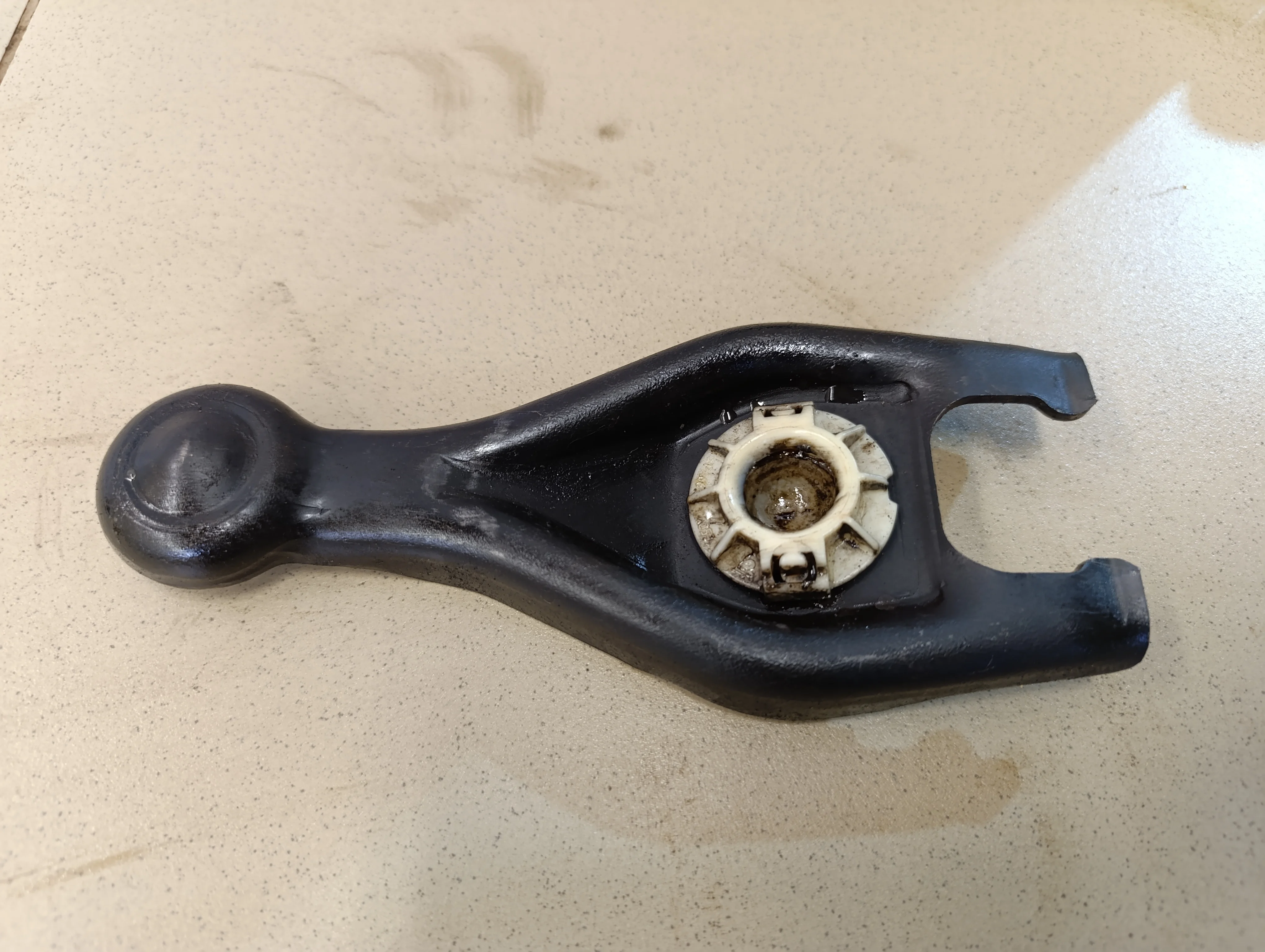 Вилка сцепления C4 2005-2011