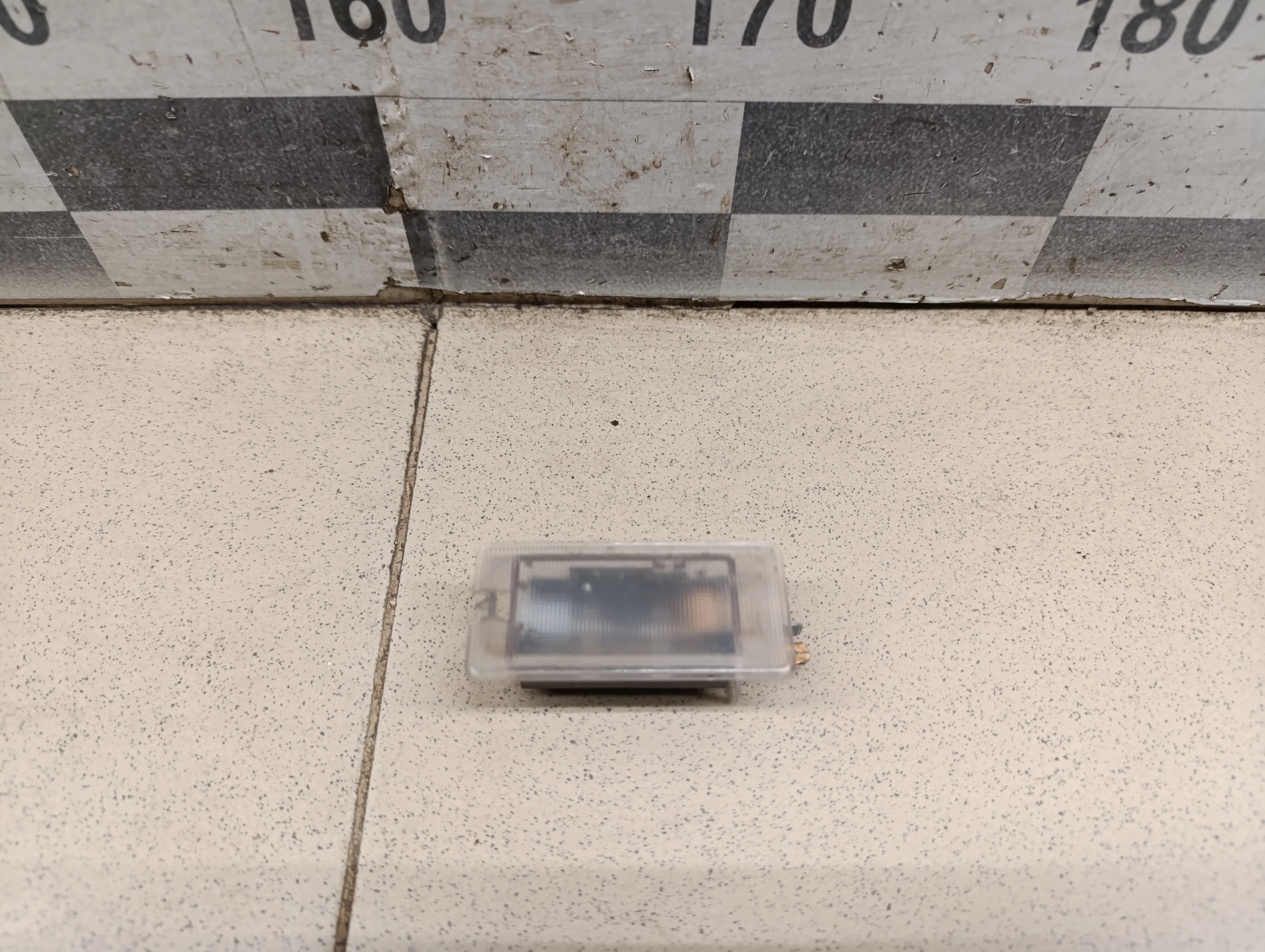 Плафон салонный Elantra 2000-2005