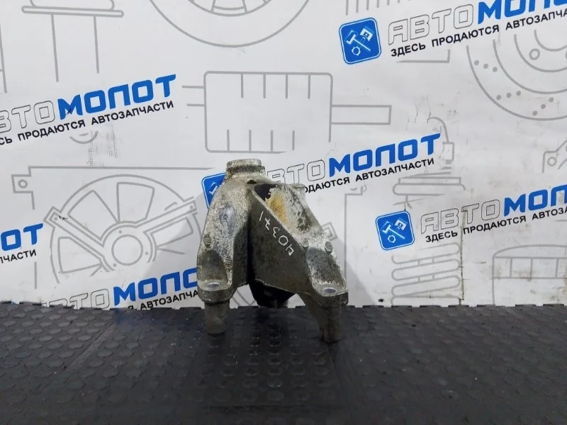 Кронштейн двигателя Audi A4 8K0199307 8K5 CDNC