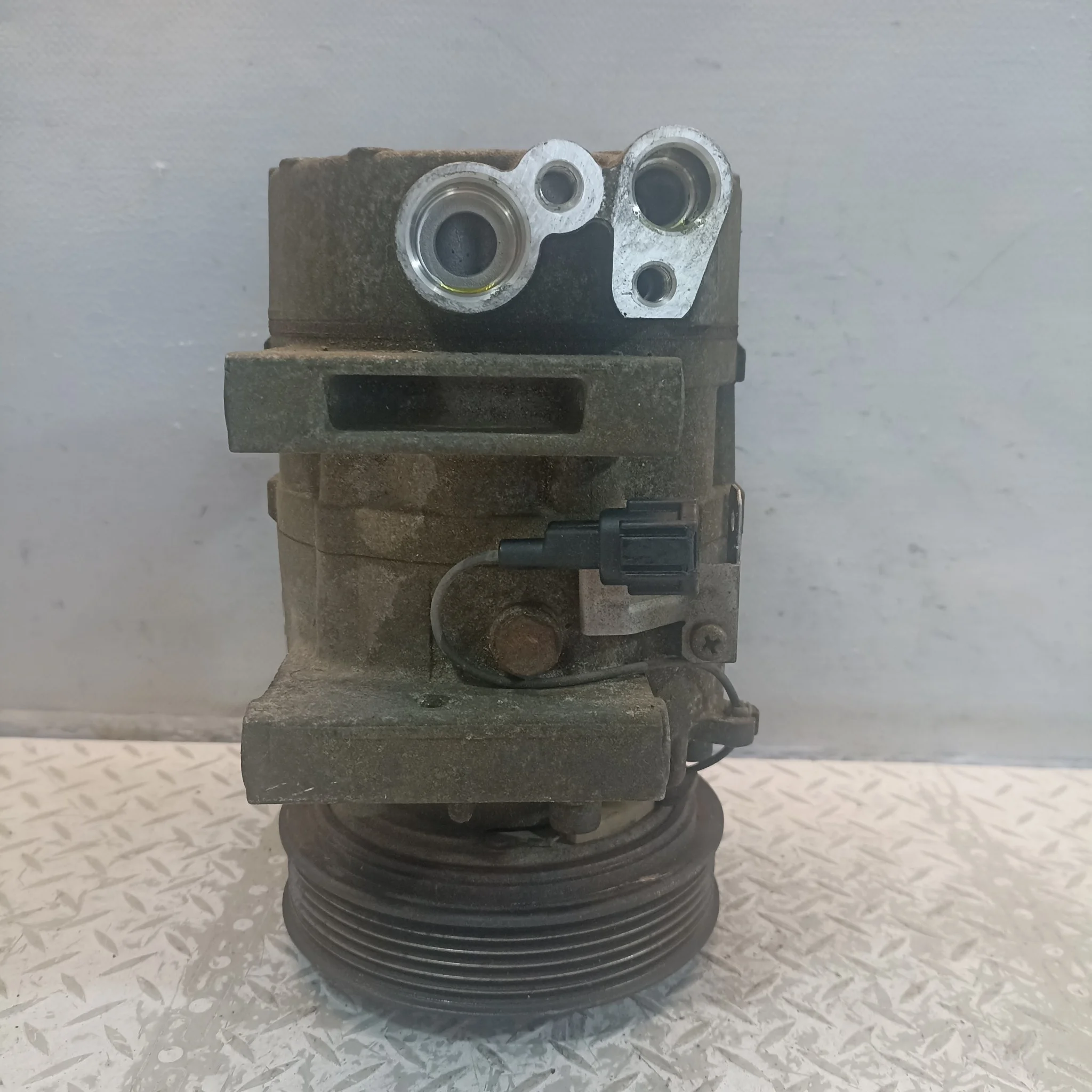 КОМПРЕССОР КОНДИЦИОНЕРА NISSAN 92600AU000  D3070