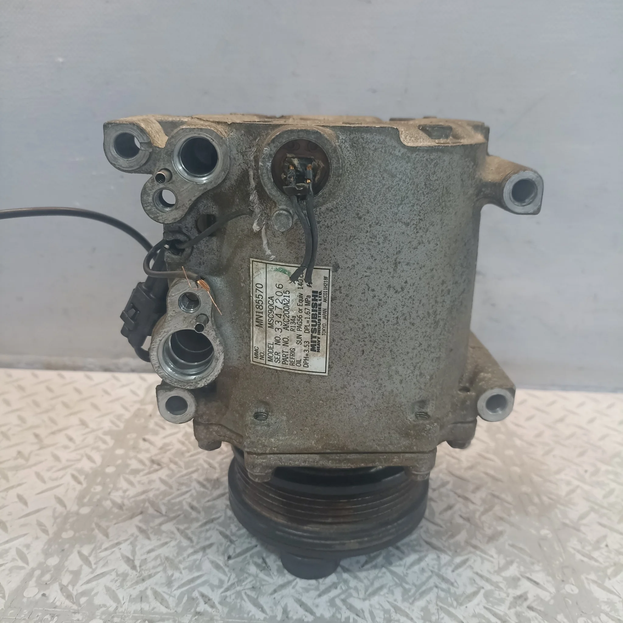 КОМПРЕССОР КОНДИЦИОНЕРА MITSUBISHI 7813A035  D3077