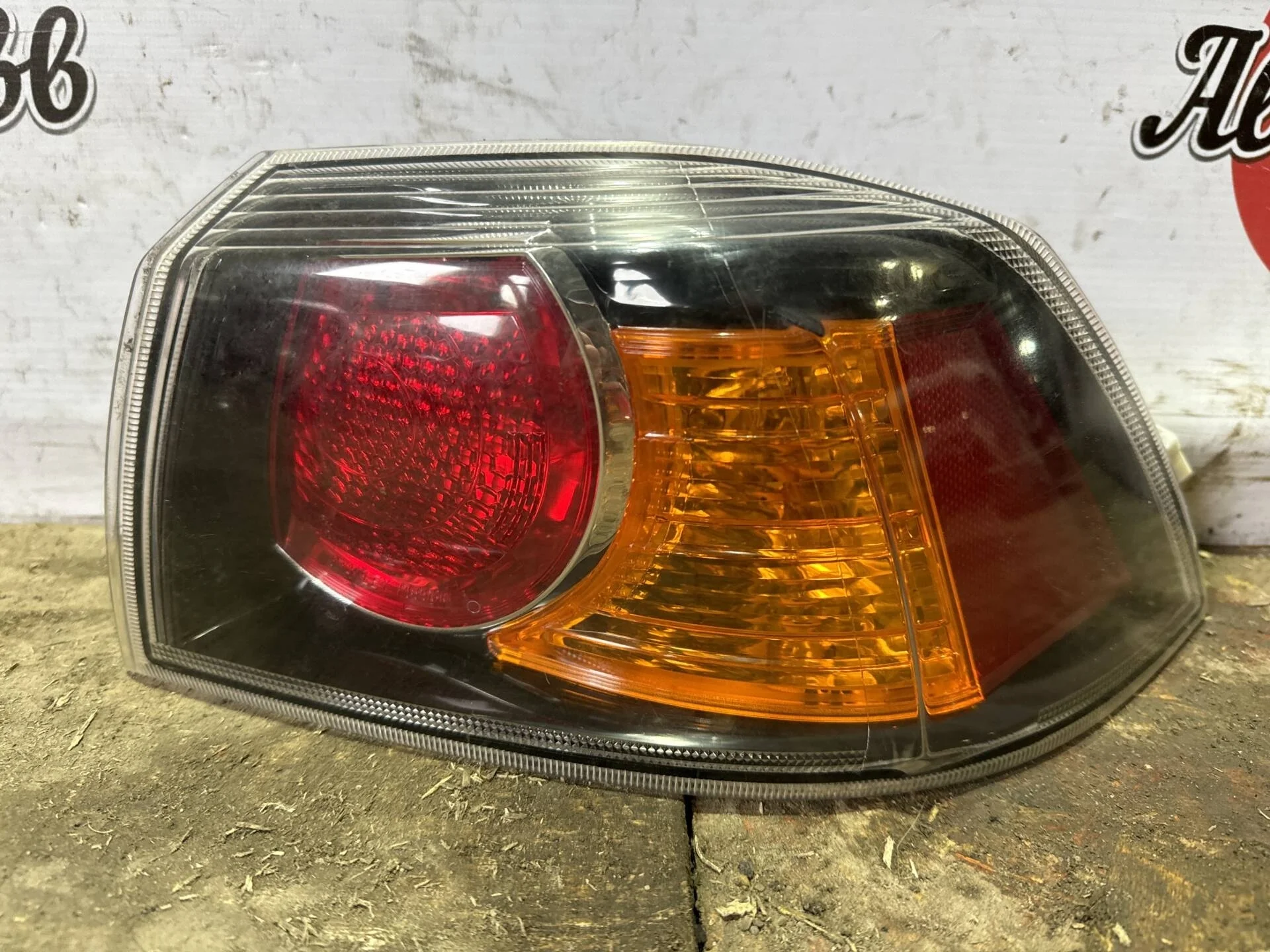 Фонарь задний правый Mitsubishi Lancer 10 CY рест